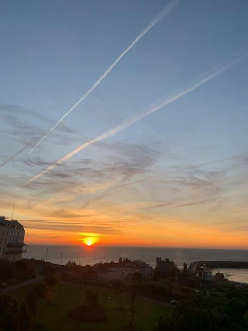 Georgian 5 Storey House, Seaviews, Cinema Room Ramsgate Exterior foto